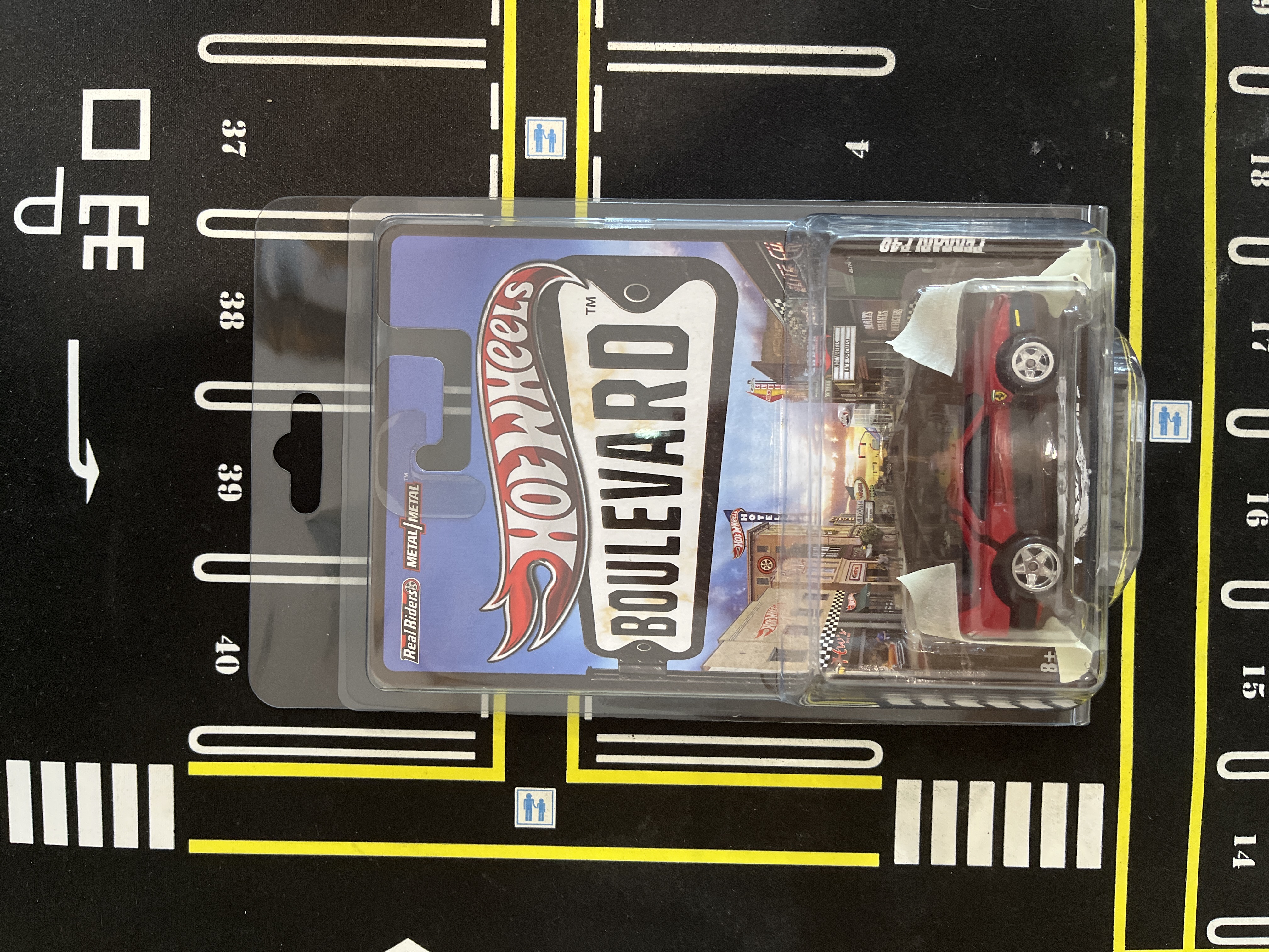 Hotwheels Boulevard Ferrari F40 