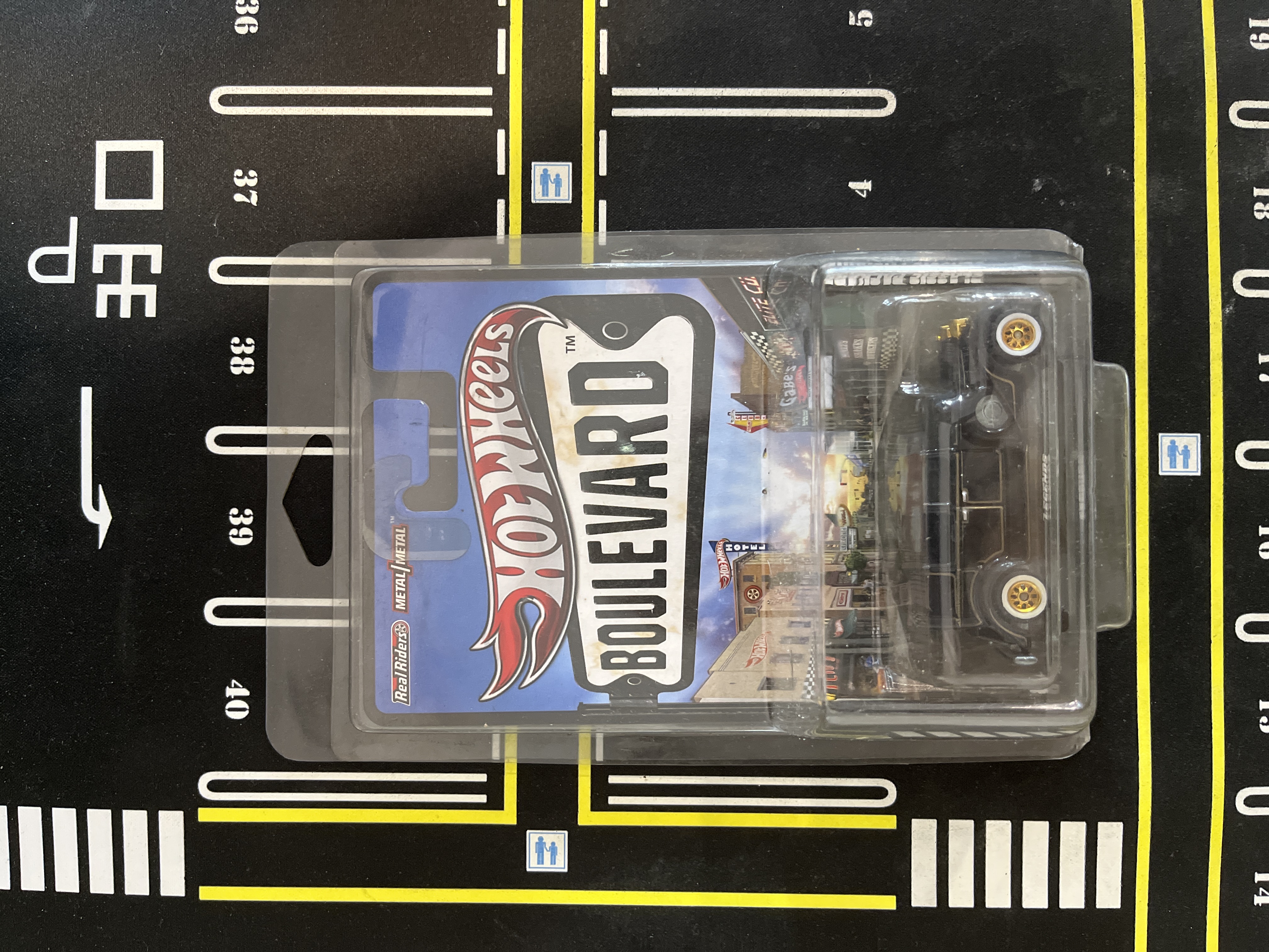Hotwheels Boulevard Classic Packard Legends