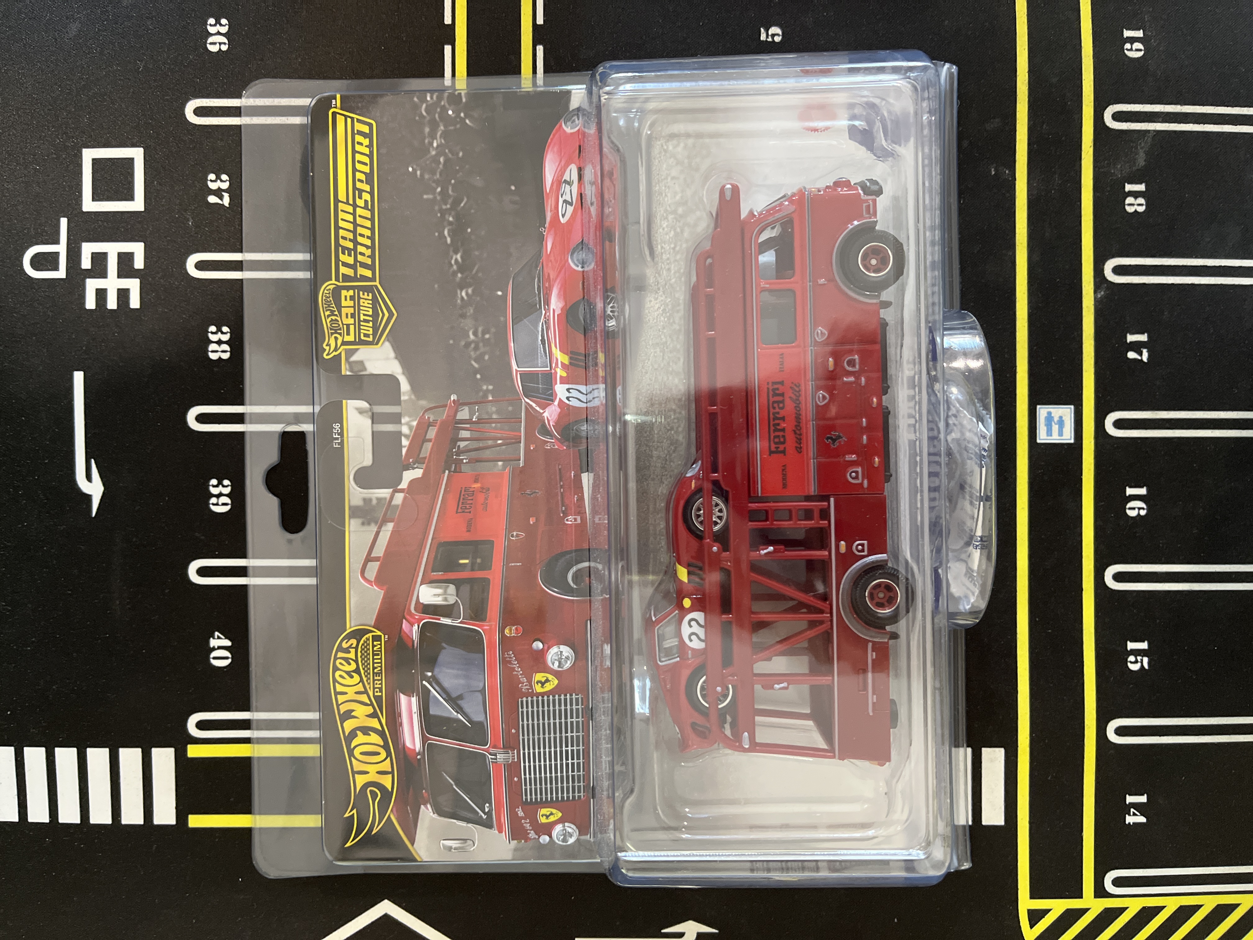 Hotwheels Team Transport Ferrari 250 GTO & Fiat 642 RN2 Bartoletto Transporter