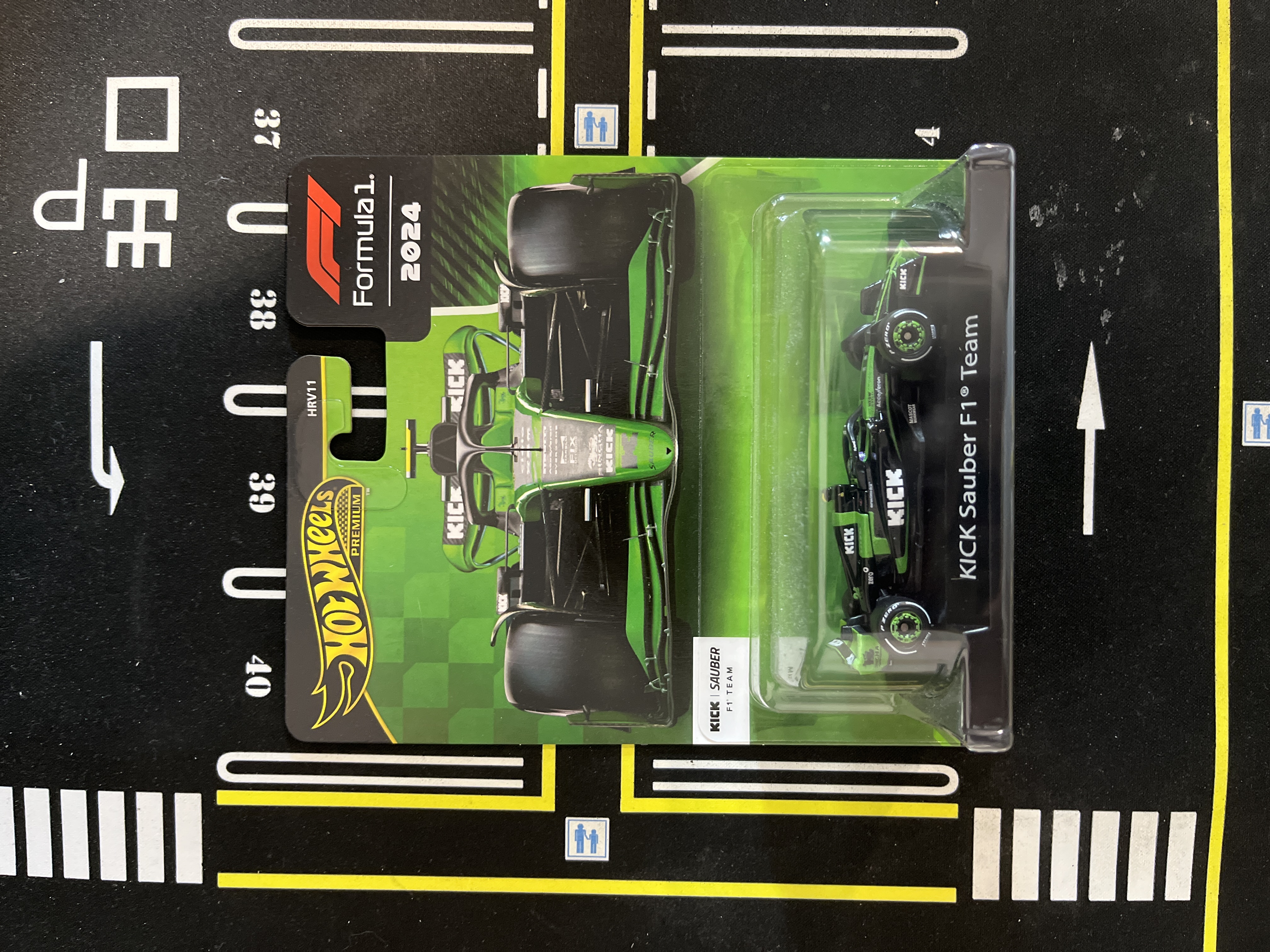Hotwheels Premium Formula 1 Kick Sauber #24 2024