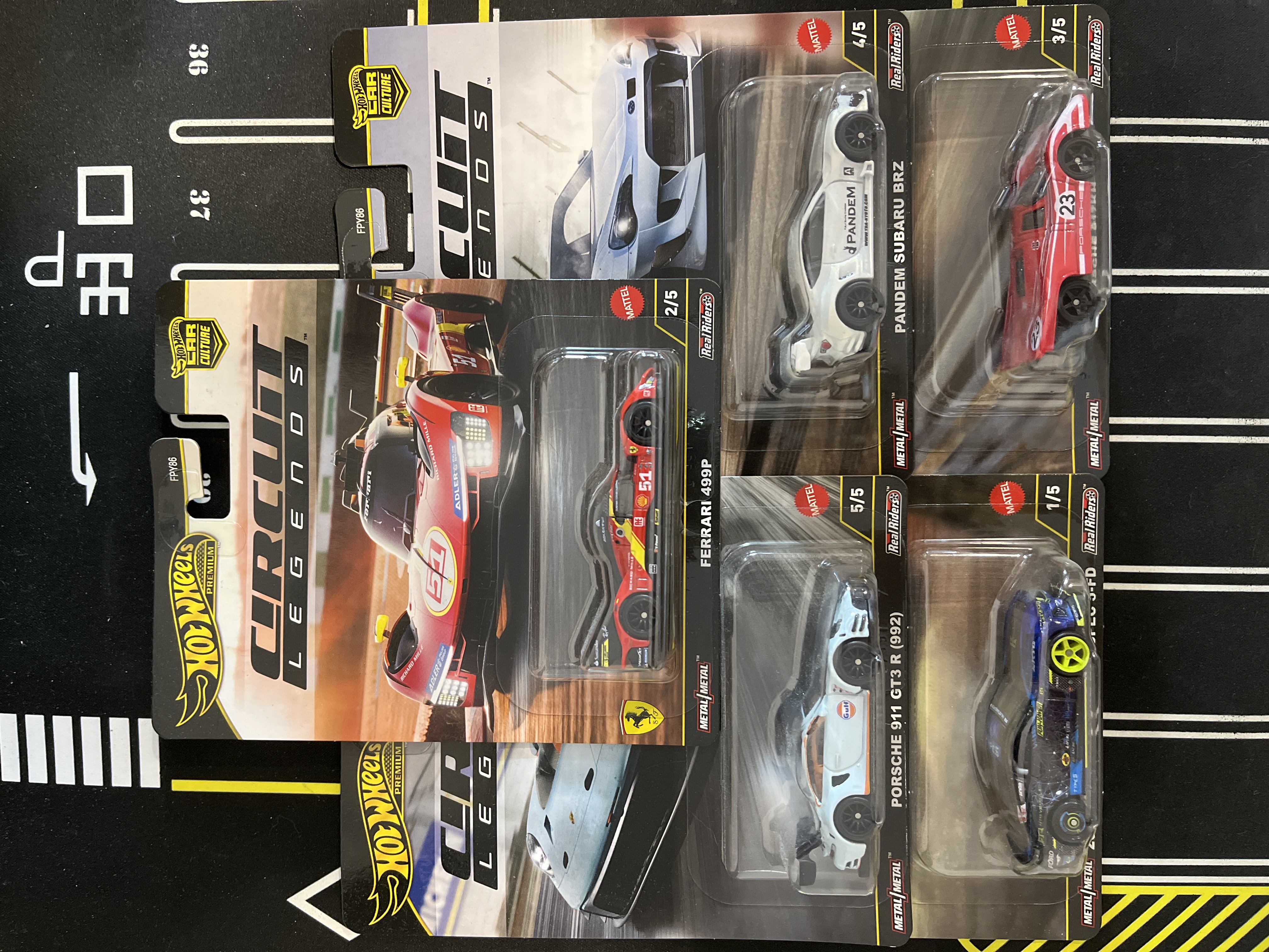 Hotwheels Set Circuit Legends 2025 ( 499P, 911 GT3 R, Subaru BRZ, Ford Mustang, 917KH )