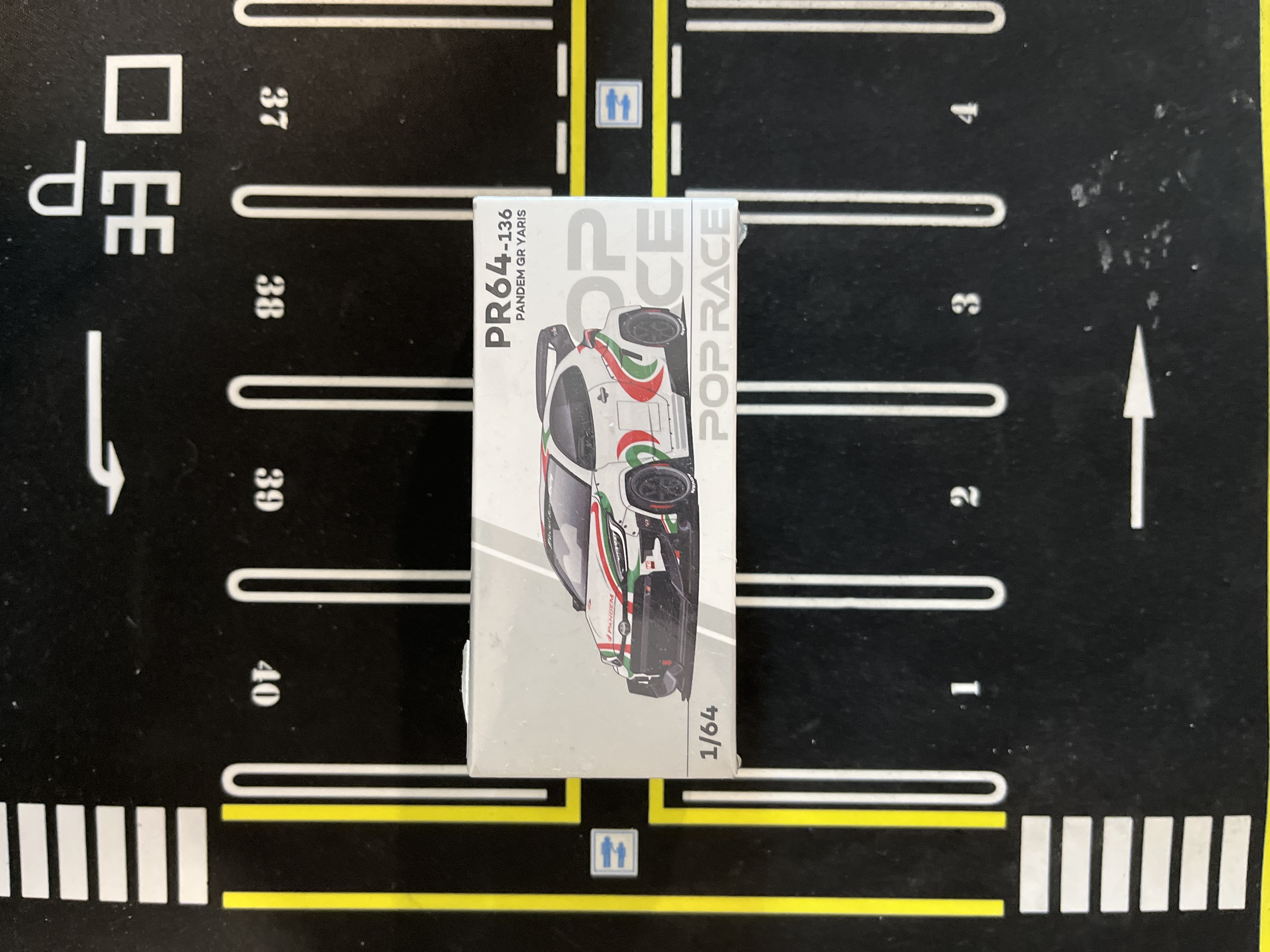 PR64-136 Pop Race Pandem GR Yaris White ( Sealed )