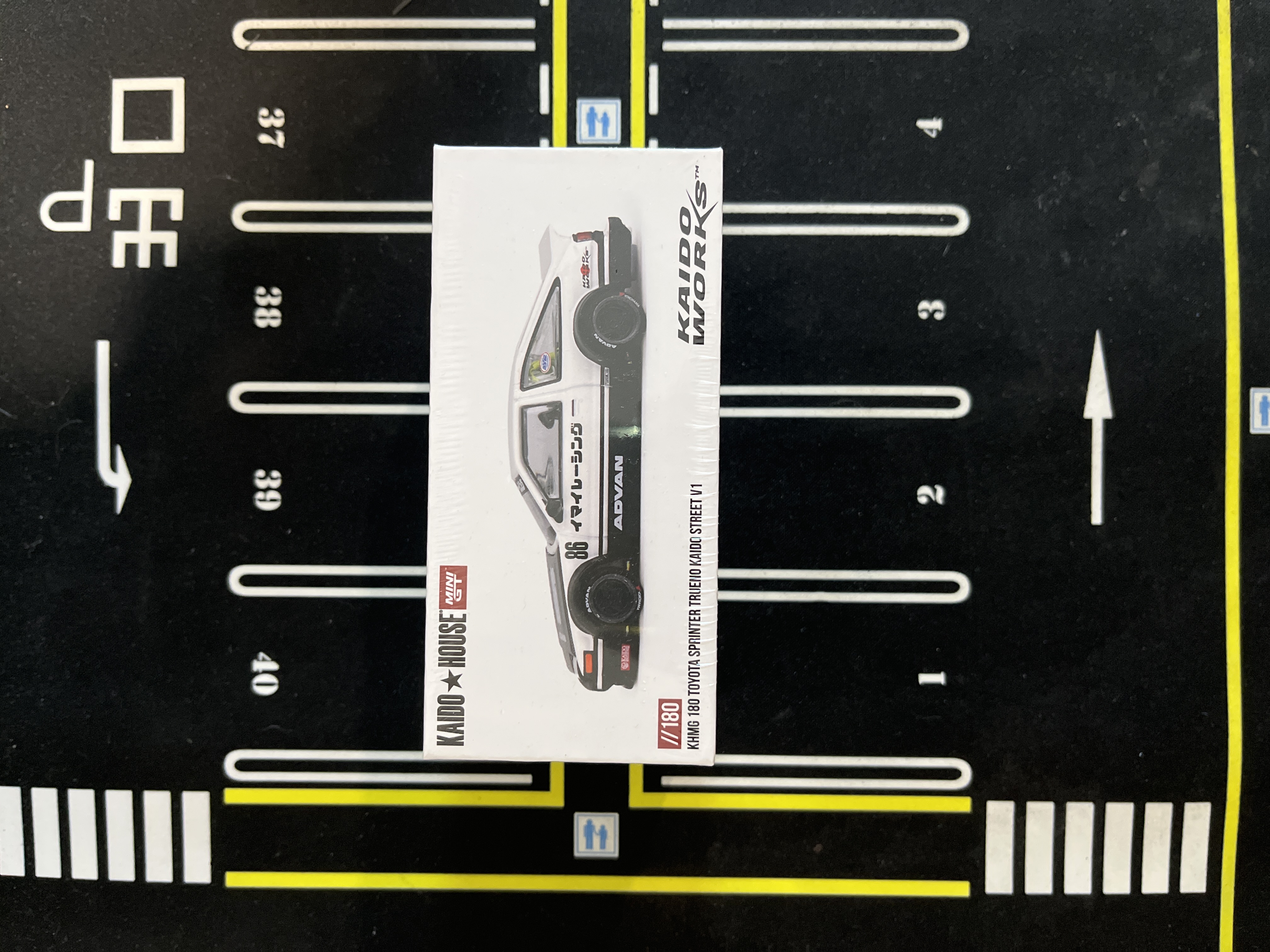 KHMG180 - Kaido House MiniGT Toyota Sprinter Trueno Kaido Street V1 ( Sealed )