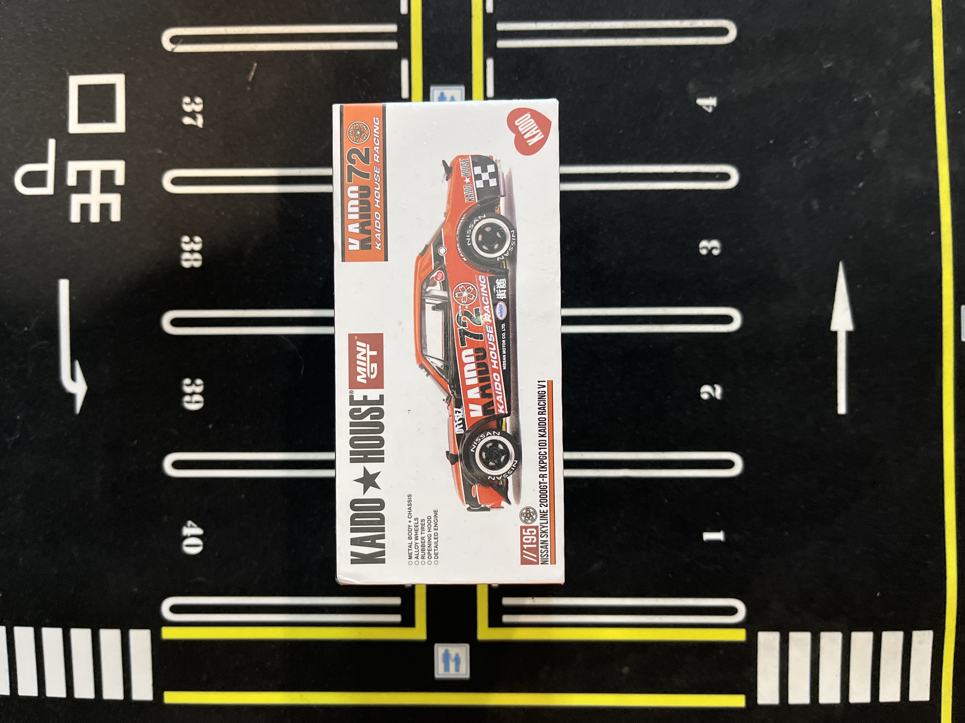 KHMG195 - Kaido House MiniGT Nissan Skyline 2000 GTR Kaido Racing V1 ( Sealed )