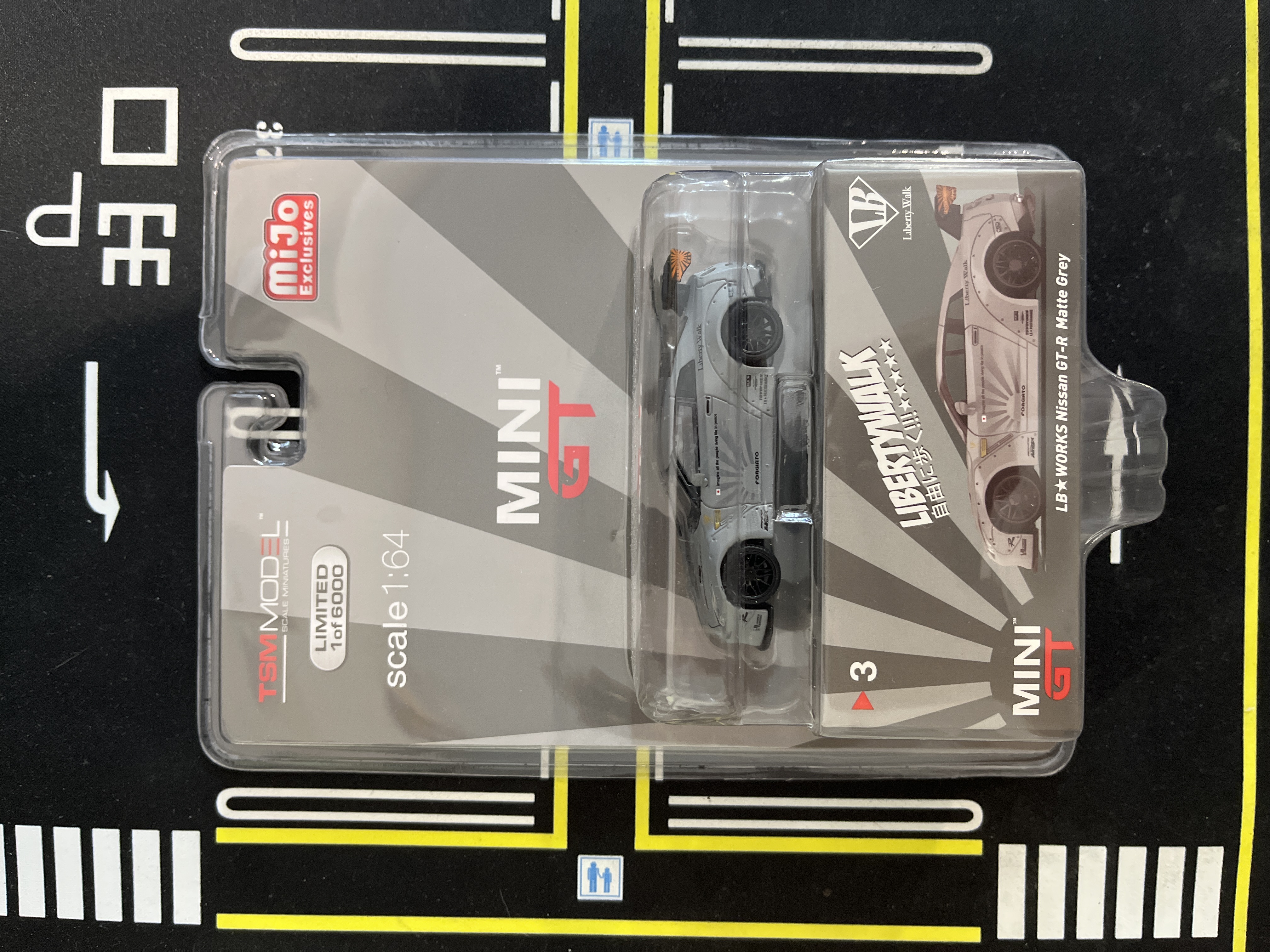 MGT00003 BL - MiniGT 3 LB Works Nissan GTR Matte Grey ( Sealed )